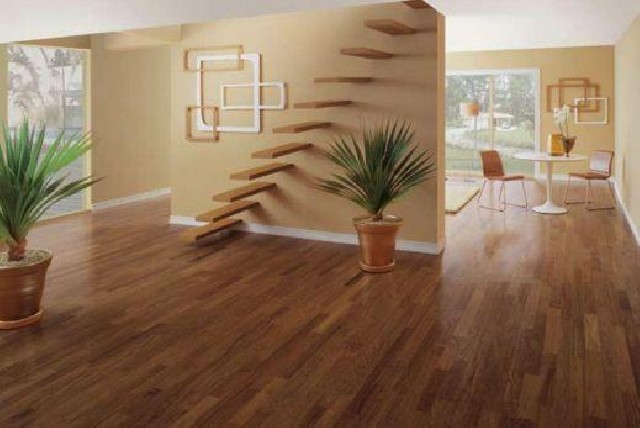 Foto 1 - Raspagem e aplicao resina pisos de madeiras